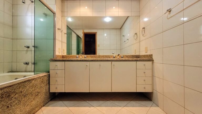 Apartamento à venda no Centro: