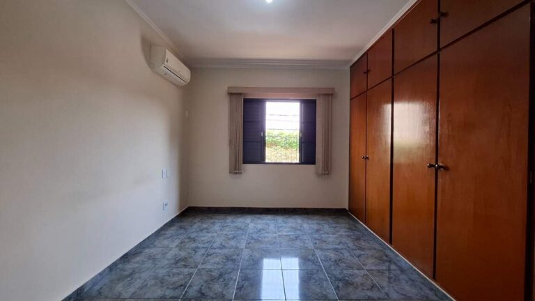 Apartamento à venda no Parque dos Bandeirantes: