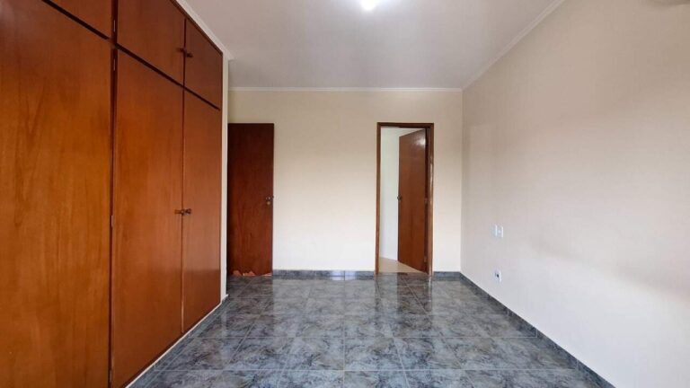 Apartamento à venda no Parque dos Bandeirantes: