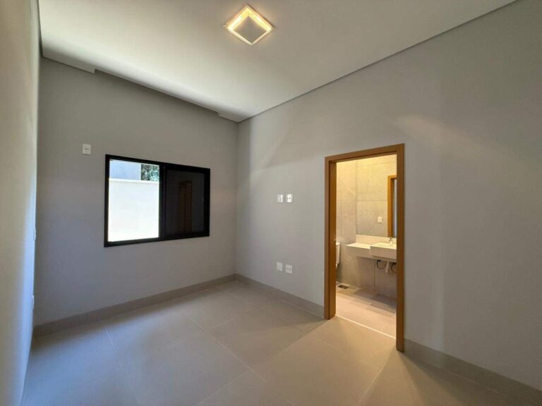 Casa em Condomínio à venda no Jardim Vista Bella: