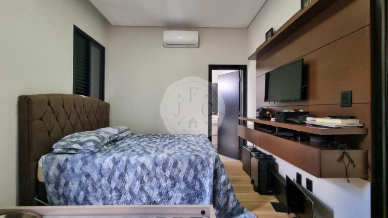 Casa em Condomínio à venda no Jardim Olhos D´Água I: