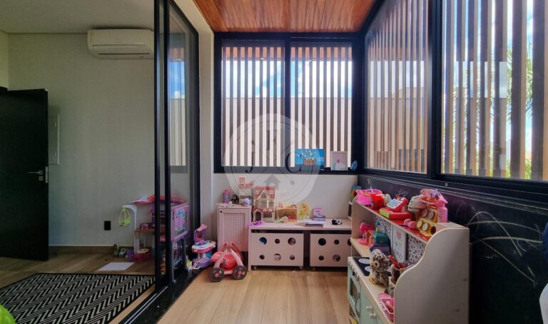 Casa em Condomínio à venda no Jardim Olhos D´Água I: