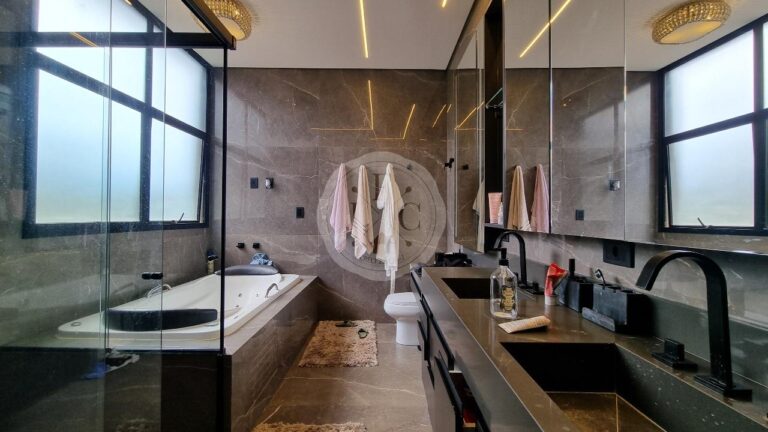 Casa em Condomínio à venda no Jardim Olhos D´Água I: