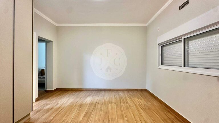 Casa em Condomínio à venda no Residencial e Empresarial Alphaville: