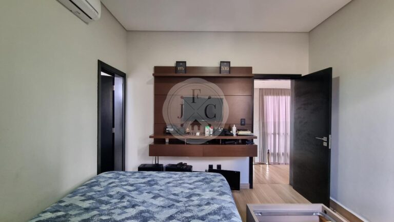 Casa em Condomínio à venda no Jardim Olhos D´Água I: