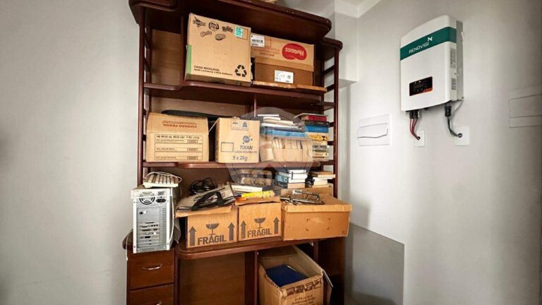 Casa em Condomínio à venda no Residencial e Empresarial Alphaville:
