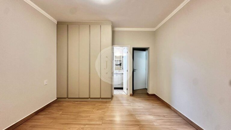 Casa em Condomínio à venda no Residencial e Empresarial Alphaville: