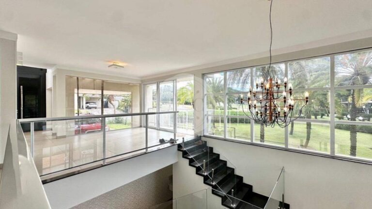 Casa em Condomínio à venda no Residencial e Empresarial Alphaville: