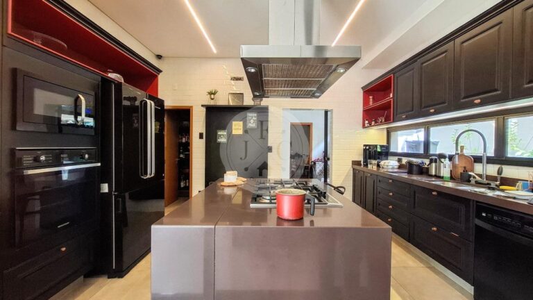 Casa em Condomínio à venda no Jardim Olhos D´Água I: