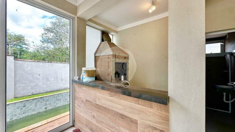 Casa em Condomínio à venda no Residencial e Empresarial Alphaville: