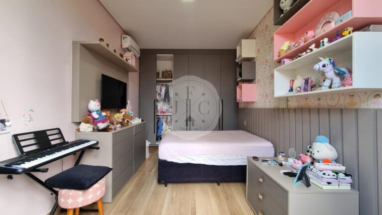 Casa em Condomínio à venda no Jardim Olhos D´Água I: