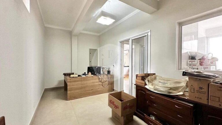 Casa em Condomínio à venda no Residencial e Empresarial Alphaville:
