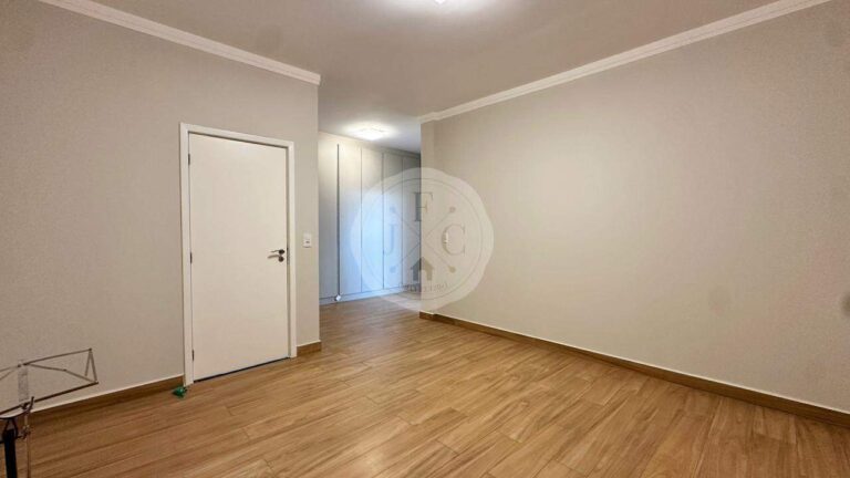 Casa em Condomínio à venda no Residencial e Empresarial Alphaville: