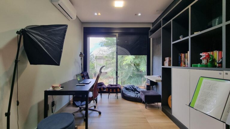 Casa em Condomínio à venda no Jardim Olhos D´Água I: