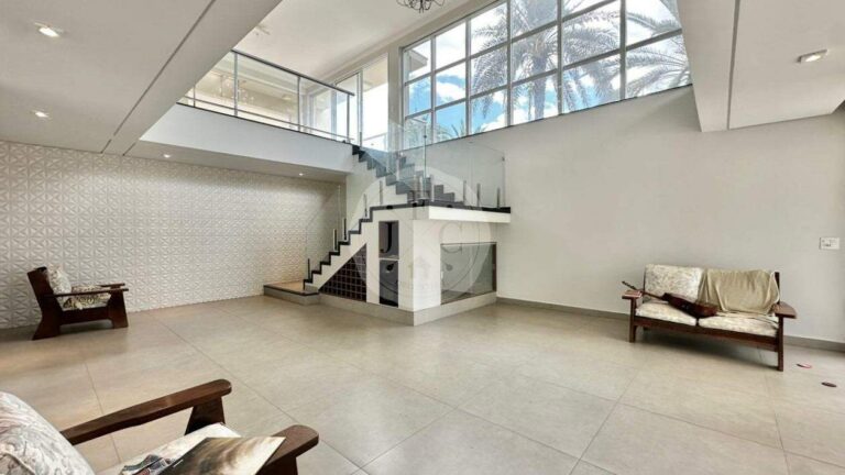 Casa em Condomínio à venda no Residencial e Empresarial Alphaville: