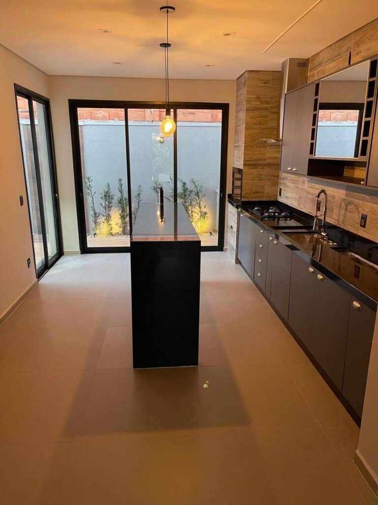 Casa em Condomínio à venda no Jardim San Marco: