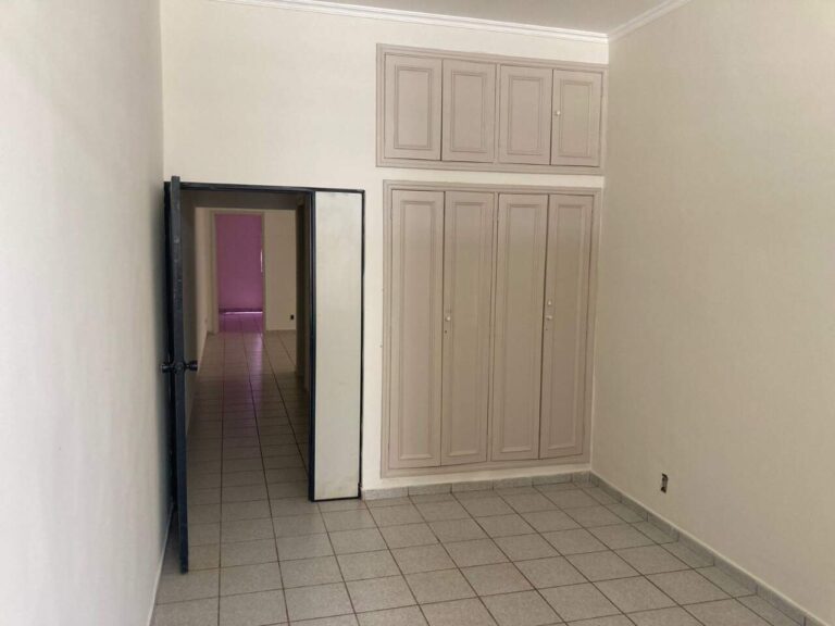 Casa comercial à venda no Vila Seixas: