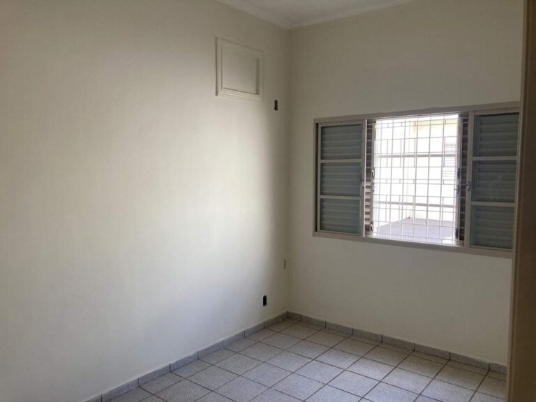 Casa comercial à venda no Vila Seixas:
