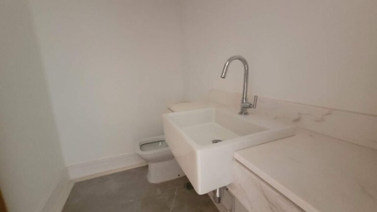 Apartamento à venda no Jardim Ilhas do Sul: Lavabo