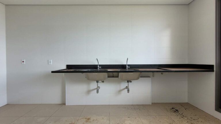 Apartamento à venda no Jardim Ilhas do Sul: rea de servi o