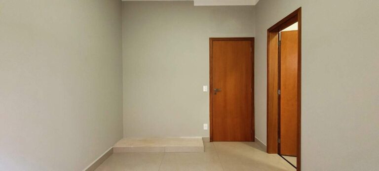 Casa em Condomínio à venda no Condomínio Villa Romana: Su te 2