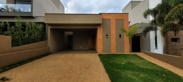 Casa em Condomínio à venda no Condomínio Villa Romana: Fachada