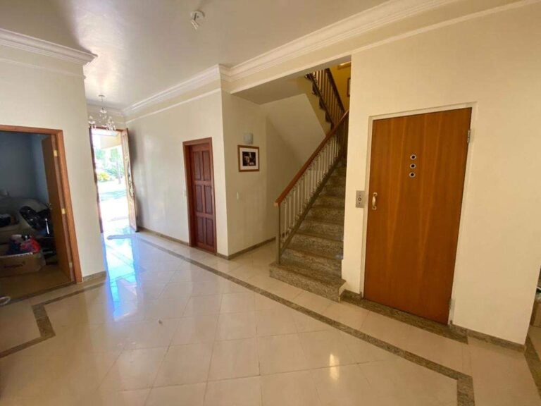 Casa em Condomínio à venda no Royal Park: