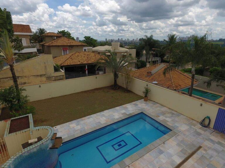 Casa em Condomínio à venda no Royal Park: