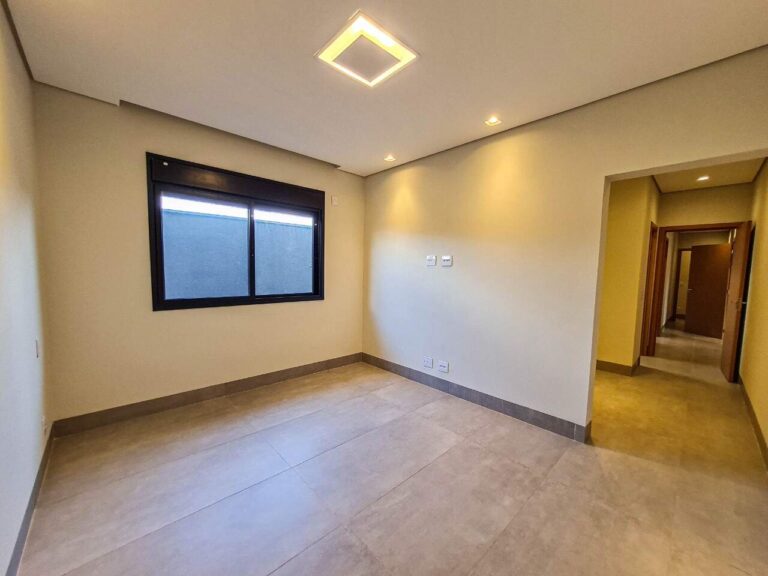 Casa em Condomínio à venda no Alto do Castelo: