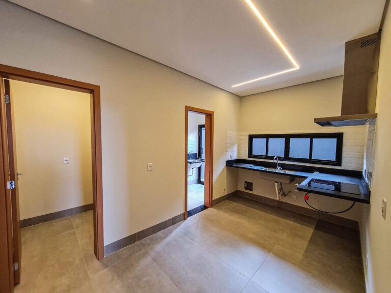 Casa em Condomínio à venda no Alto do Castelo: