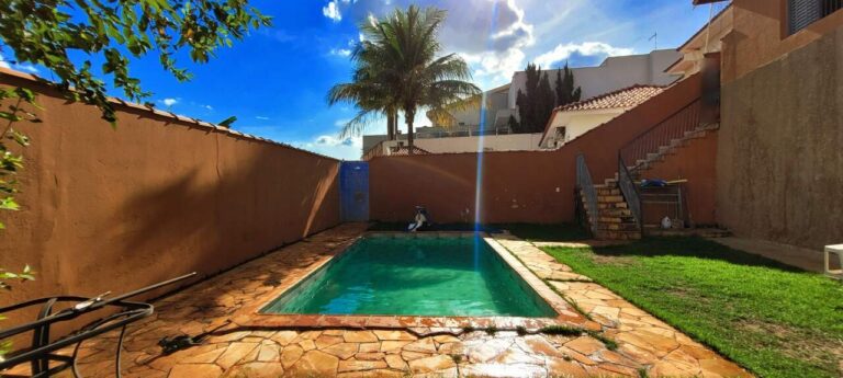 Casa à venda no Ribeirânia: Piscina