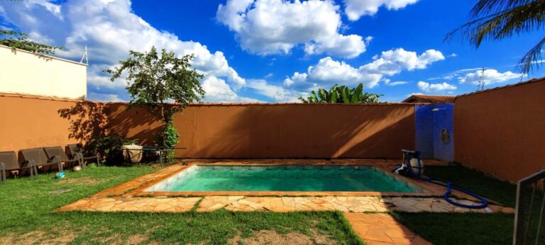 Casa à venda no Ribeirânia: Piscina