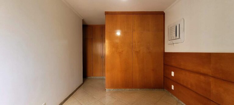 Apartamento à venda no Centro: Su te 1