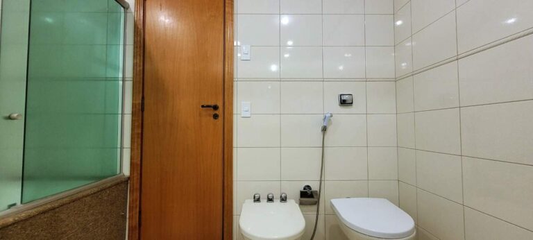 Apartamento à venda no Centro: Su te 1