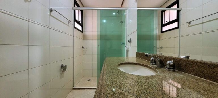 Apartamento à venda no Centro: Su te 2