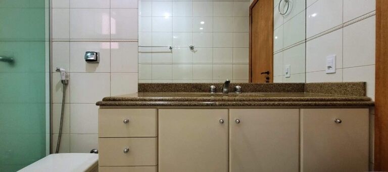 Apartamento à venda no Centro: Su te 2