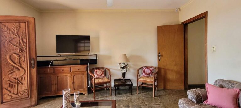 Casa à venda no Alto da Boa Vista: Sala de TV
