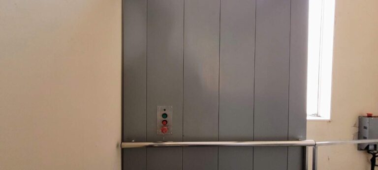 Casa à venda no Alto da Boa Vista: Elevador