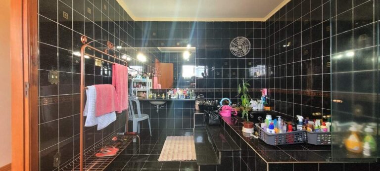 Casa à venda no Alto da Boa Vista: Banheiro Su te principal