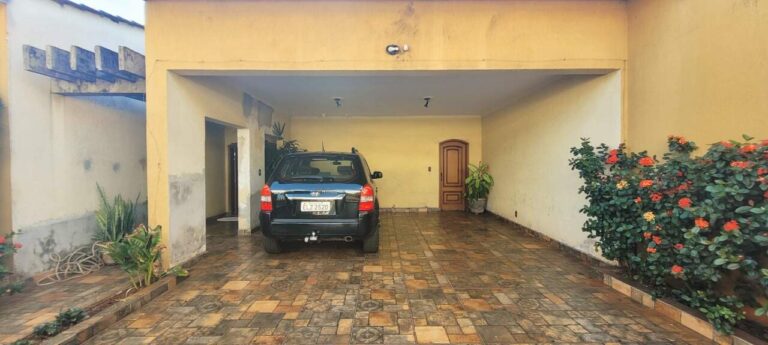 Casa à venda no Alto da Boa Vista: Garagem