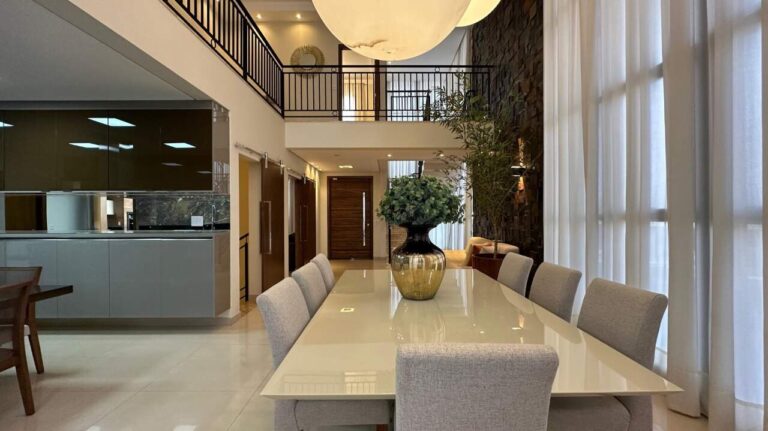 Casa em Condomínio à venda no Vila do Golfe: