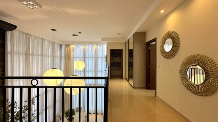 Casa em Condomínio à venda no Vila do Golfe: