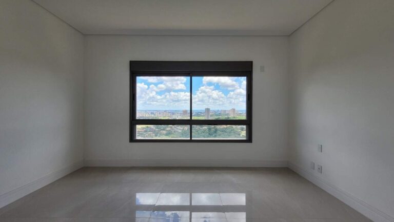 Apartamento à venda no Jardim Ilhas do Sul: Su te m ster