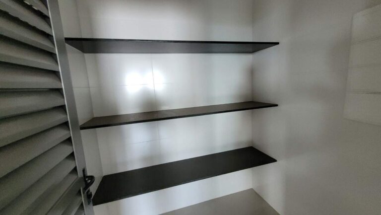 Apartamento à venda no Jardim Ilhas do Sul: Despensa
