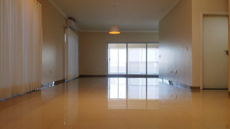 Casa em Condomínio à venda no Vila do Golfe: Living 2 ambientes