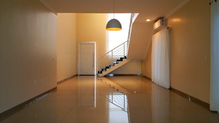 Casa em Condomínio à venda no Vila do Golfe: Living 2 ambientes