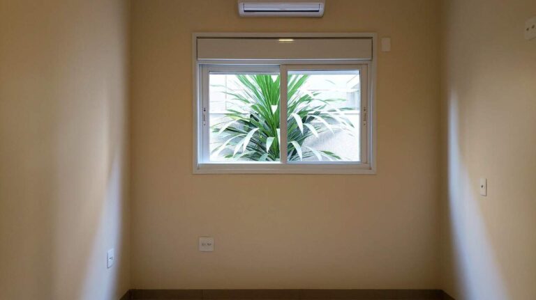 Casa em Condomínio à venda no Vila do Golfe: Home office revers vel