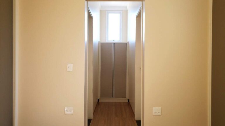 Casa em Condomínio à venda no Vila do Golfe: Closet