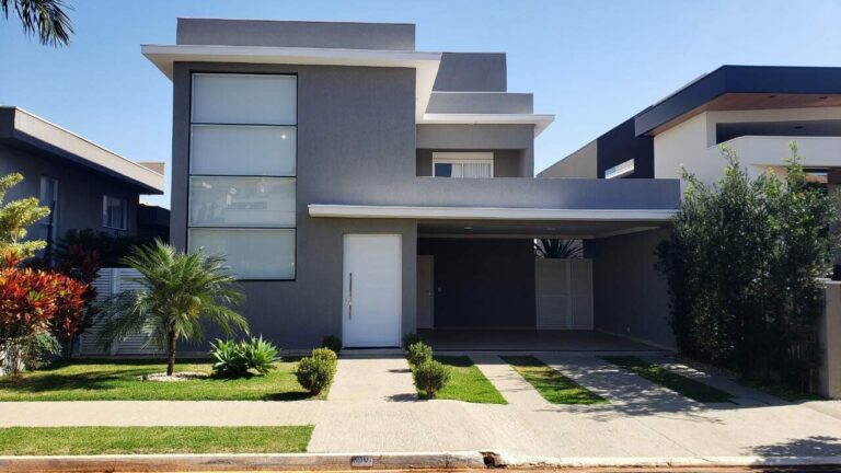 Casa em Condomínio à venda no Vila do Golfe: Fachada