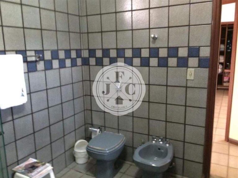 Casa à venda no Jardim Irajá: